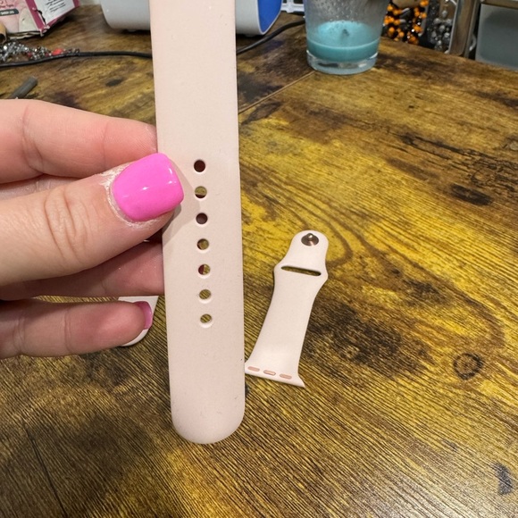 Apple Watch Pink Band Set - Picture 3 of 4